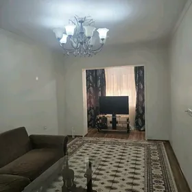 1 nji etaj 2 komnat eksp jaý