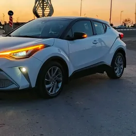 Toyota C-HR 2021