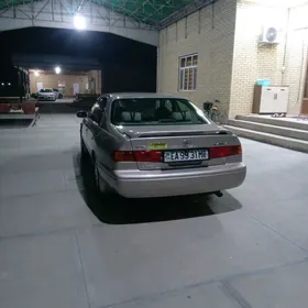 Toyota Camry 1999