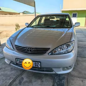 Toyota Camry 2005