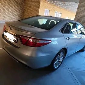 Toyota Camry 2015