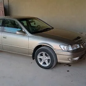 Toyota Camry 1999