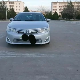 Toyota Camry 2013