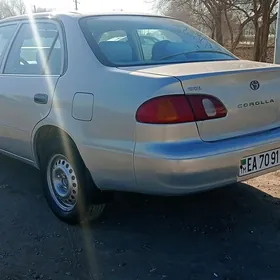 Toyota Corolla 2000