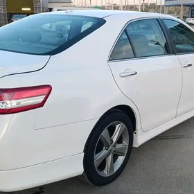 Toyota Camry 2011