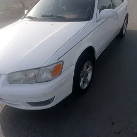 Toyota Camry 2000