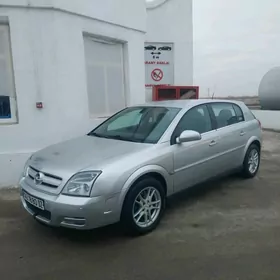 Opel Signum 2004