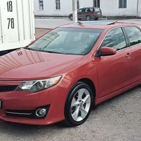 Toyota Camry 2013