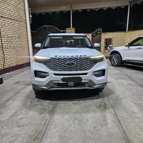Ford Explorer 2023