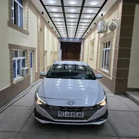 Hyundai Elantra 2023