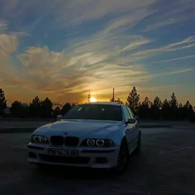 BMW E39 2001