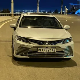 Toyota Camry 2023