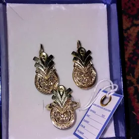 gyzyl kulakalka komplekt