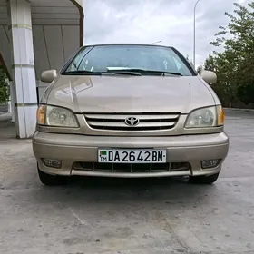 Toyota Sienna 2003