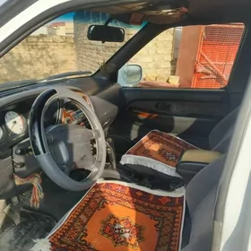Nissan Pathfinder 1999