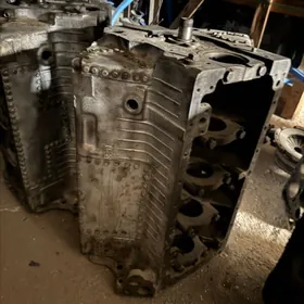 Блок двигателя ЗИЛ -130