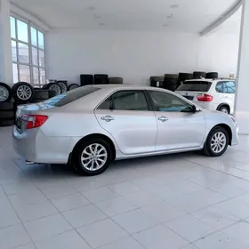 Toyota Camry 2013