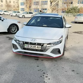 Hyundai Elantra 2022