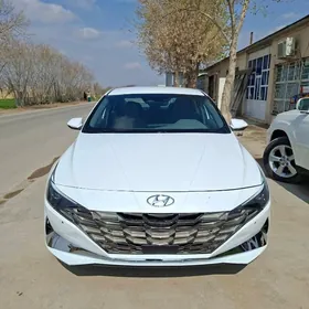 Hyundai Elantra 2021