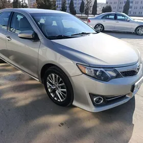 Toyota Camry 2013
