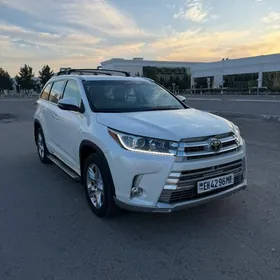Toyota Highlander 2018