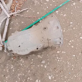 Мерседес матор,каропка