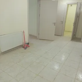 eýrsinde Gurtly 2 etaz 4 komt