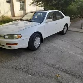 Toyota Camry 1993