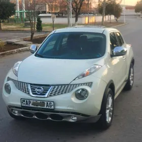 Nissan JUKE 2012