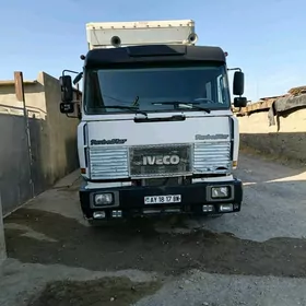 Iveco Magirus 2000