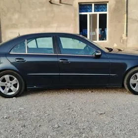 Mercedes-Benz E320 2003