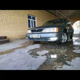 Toyota Avalon 1999