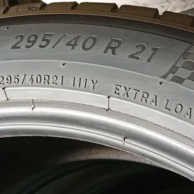 295 40 21 MISHELIN