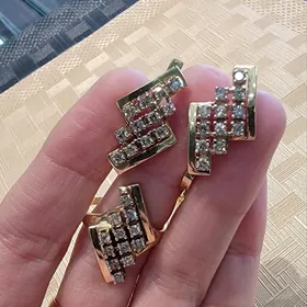 satlyk gyzyl komplekt