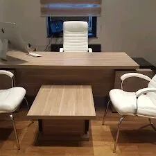 Gurtly arende ofis podwal