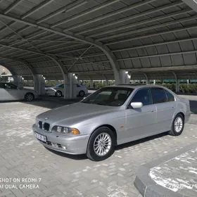 BMW E39 2001