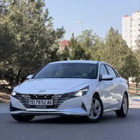 Hyundai Elantra 2021