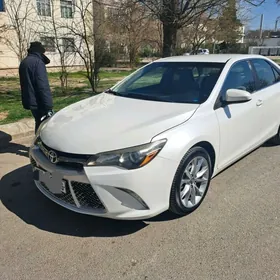Toyota Camry 2017