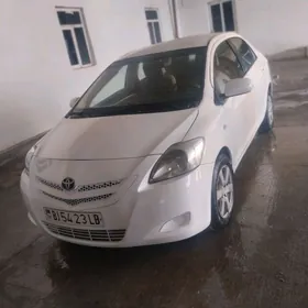 Toyota Yaris 2008