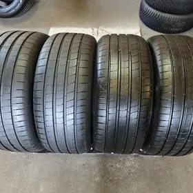 DUNLOP 275 40 19  245 45 19