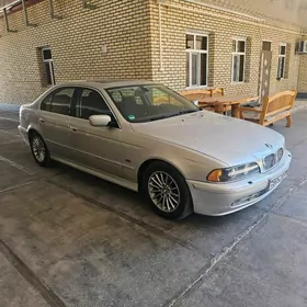 BMW E39 2003