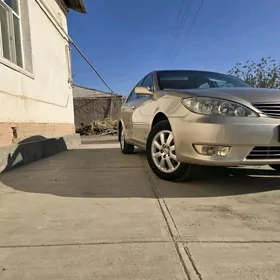 Toyota Camry 2004