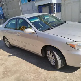 Toyota Camry 2004