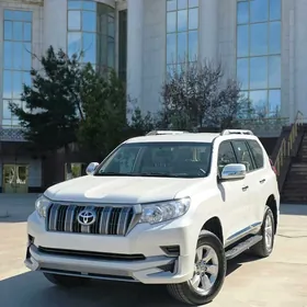 Toyota Land Cruiser Prado 2023