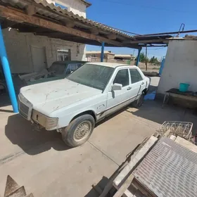 Mercedes-Benz 190E 1988