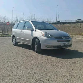 Toyota Sienna 2005