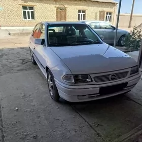 Opel Astra 1992