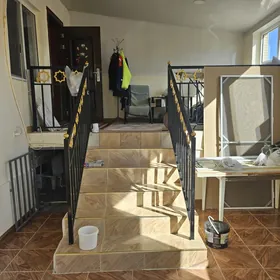 Черемушки 1 этаж  3 ком!