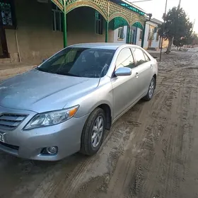 Toyota Camry 2011