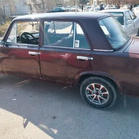 Lada 2104 1983